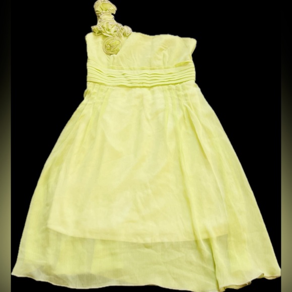 Sexy off shower with floral one shoulder and crystal string on the other. XS-S - Picture 7 of 11